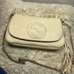 Gucci Soho GG Ivory Off White Leather Handbag Crossbody Chain Purse Clutch Bag